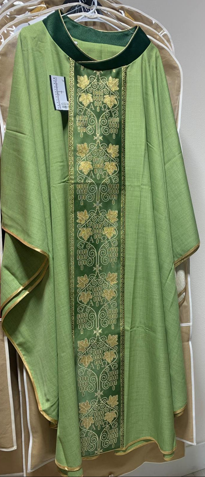 LIME GREEN CHASUBLE