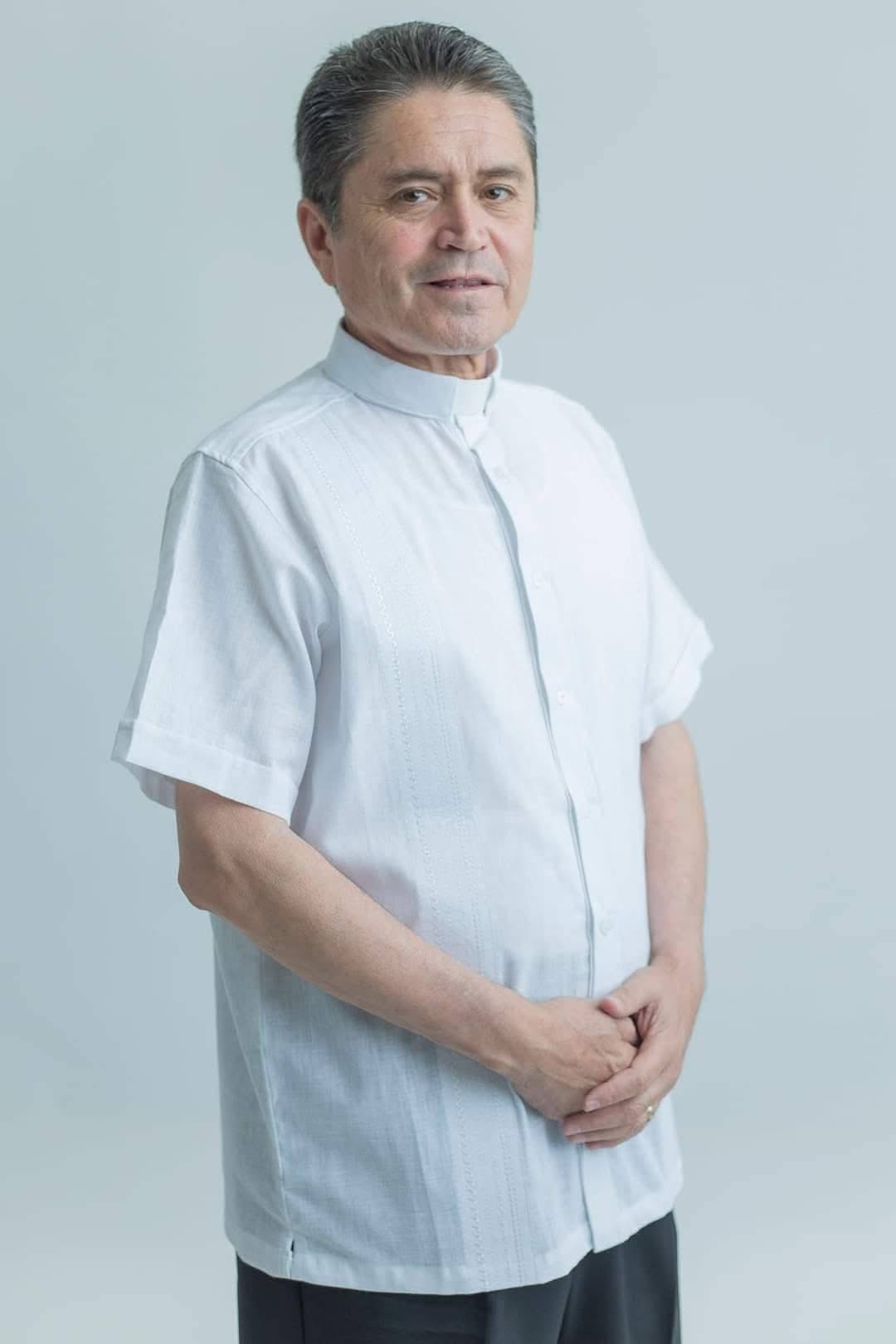 CAMISA GUAYABERA BLANCO IX MANGA CORTA