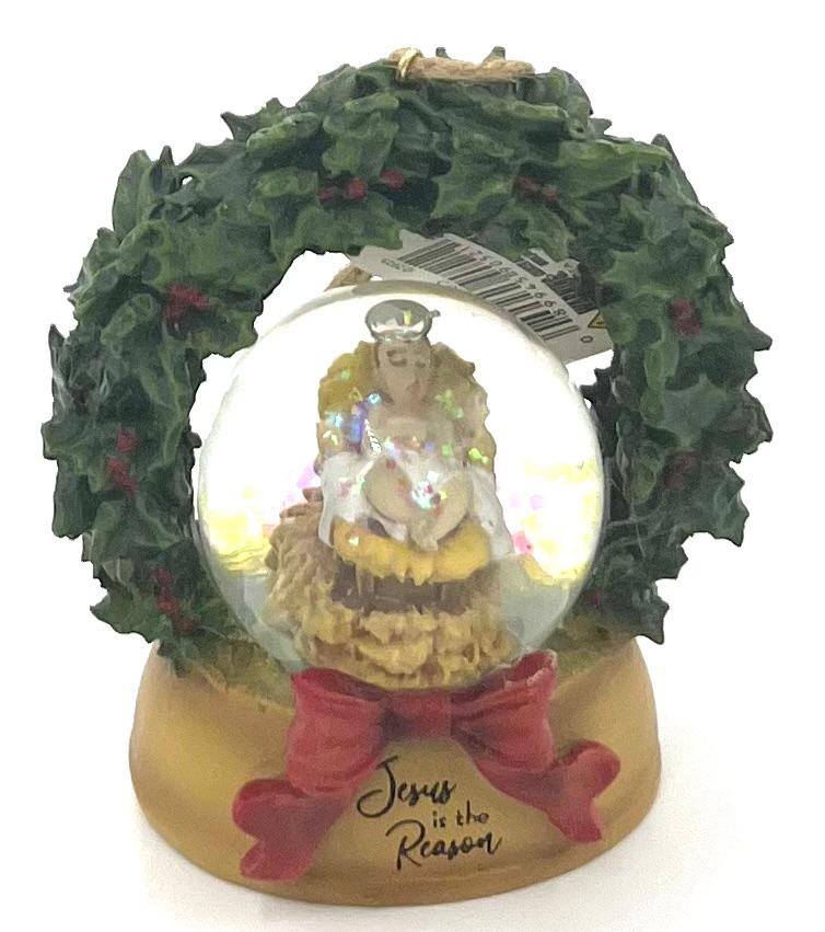 Dome Ornament Jesus 3.75 "H"