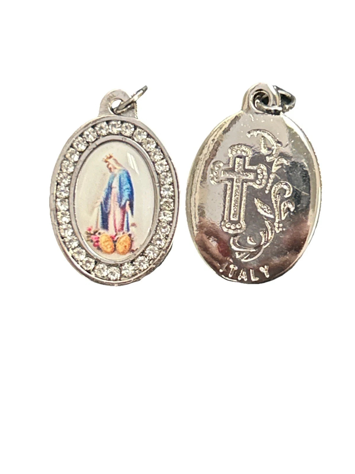 MEDAL W/ LADY GRACE RESIN