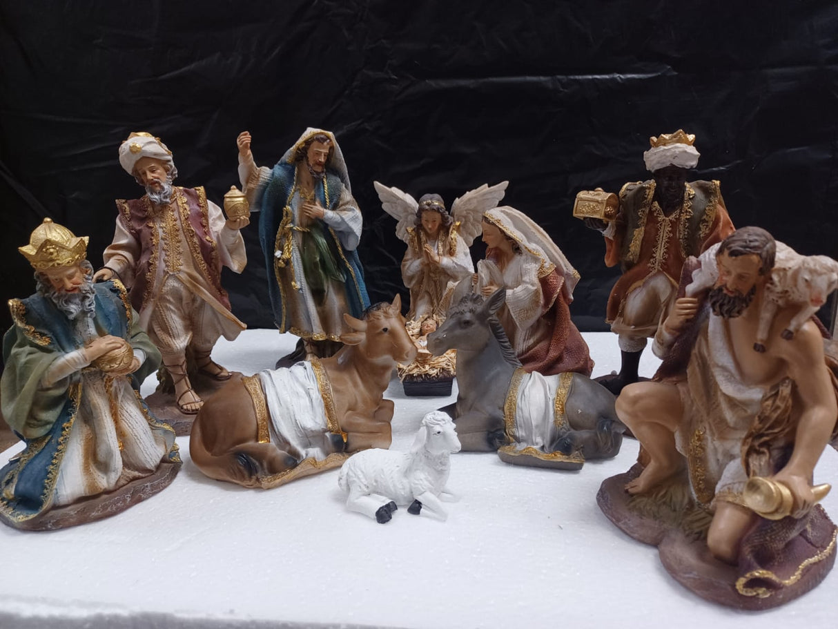 Nativity Set/Kneeling 11-Piece 8.5in