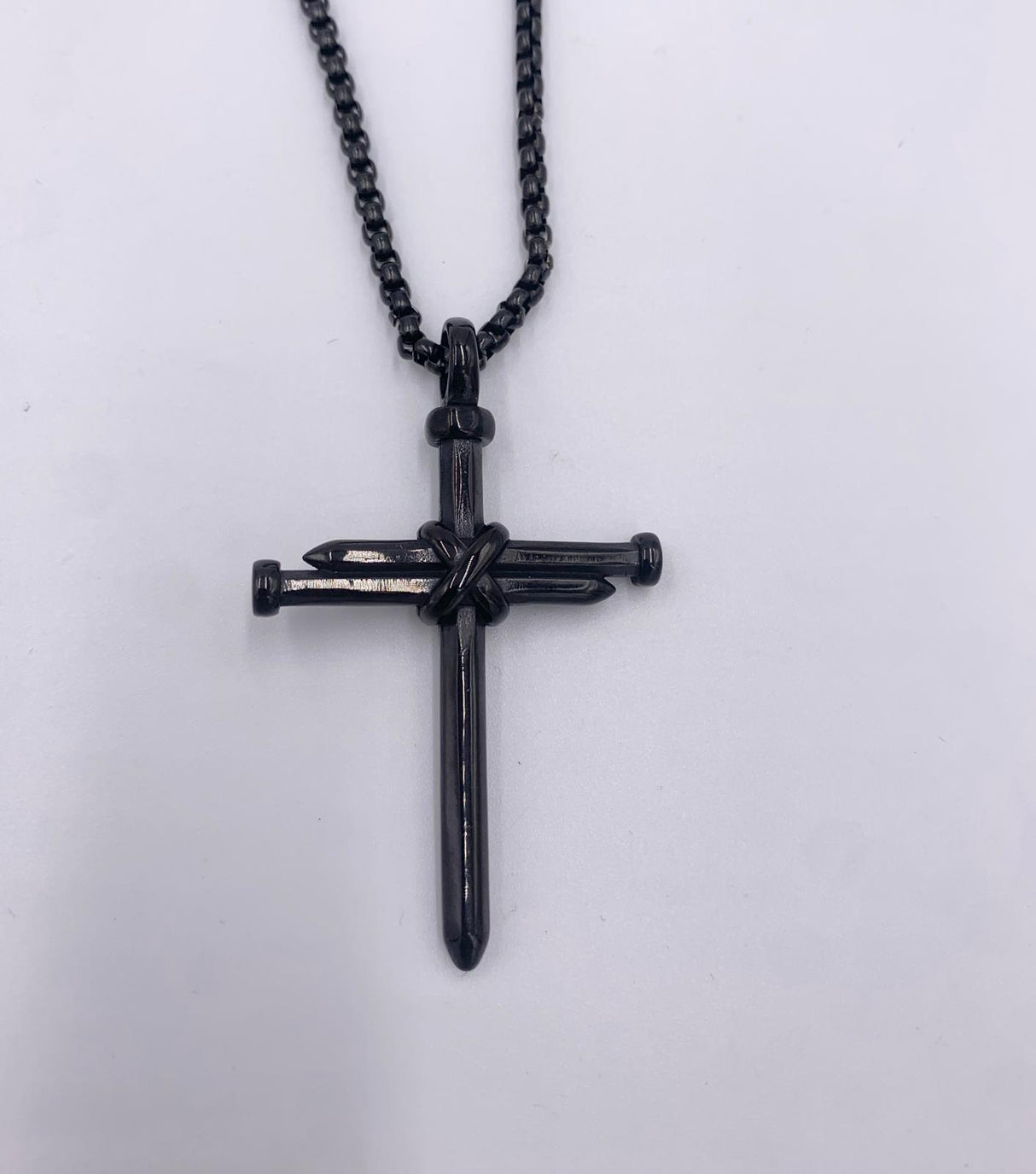 MEN'S BLACK PLATED STAINLESS STEEL CROSS NECKLACE