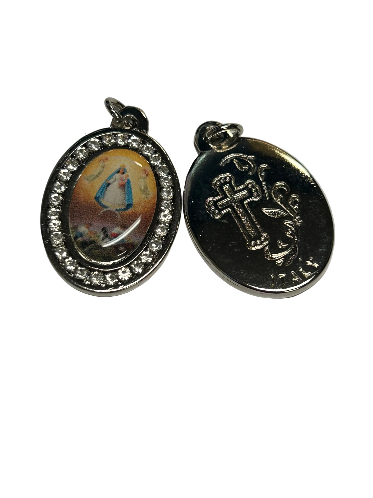 1.25" MEDAL W/CARIDAD DEL COBRE RESIN