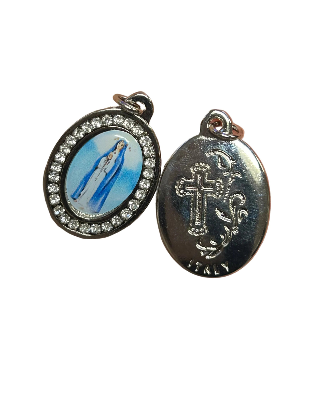1.25" MEDAL W/ VIRGIN OF POZO RESIN