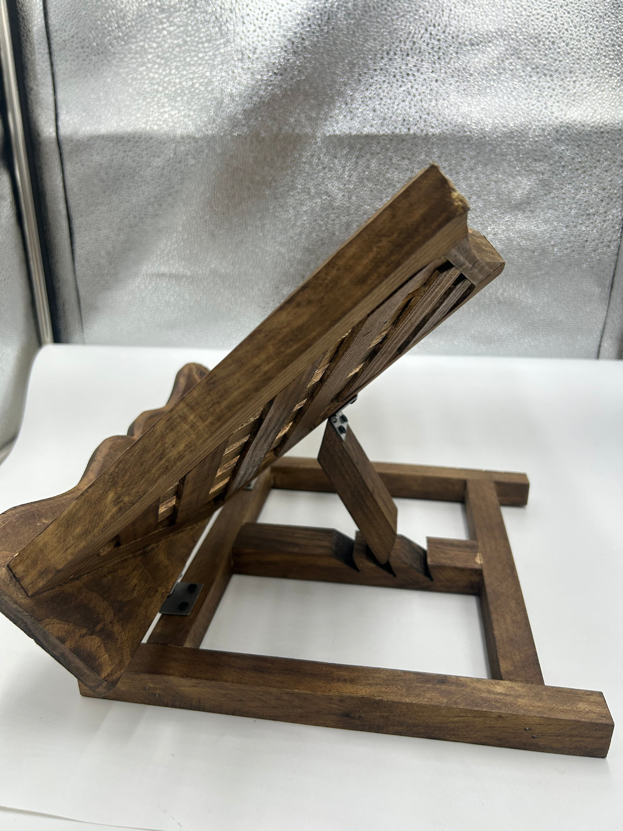 Adjustable Wood Biblestand 11X12(M)