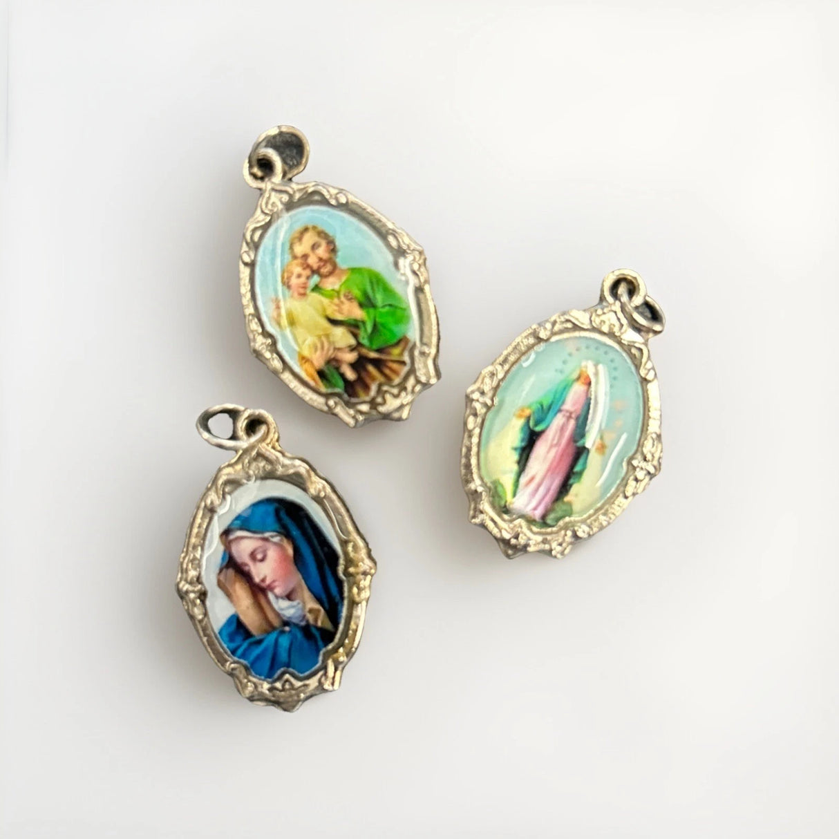 COLORFUL PLATED MEDALS 234